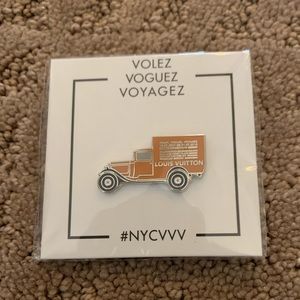 New Louis Vuitton orange truck pin